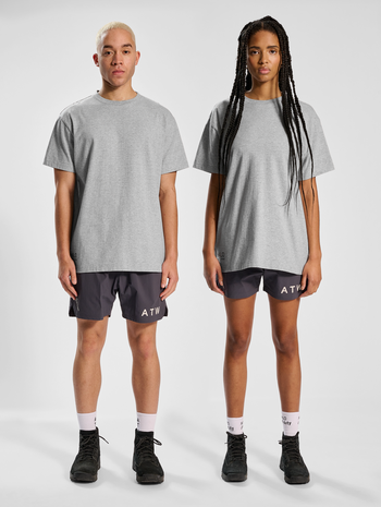 HALO HEAVY MELANGE T-SHIRT, GREY MELANGE, model