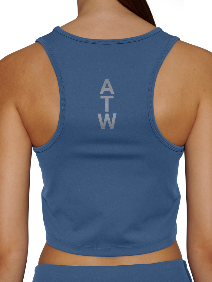 HALO WOMEN TRAINING TOP, SARGASSO SEA, model