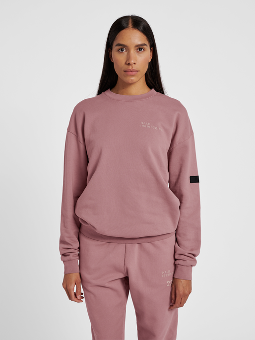 HALO COTTON CREW, TWILIGHT MAUVE, model