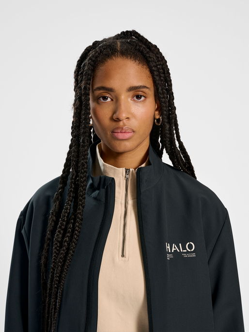 HALO TECH JACKET, EBONY, model