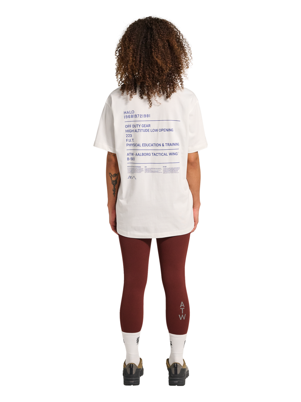 HALO GRAPHIC T-SHIRT, MARSHMALLOW, model