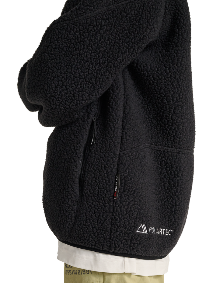 HALO MOVE POLARTEC FLEECE JACKET, BLACK, model