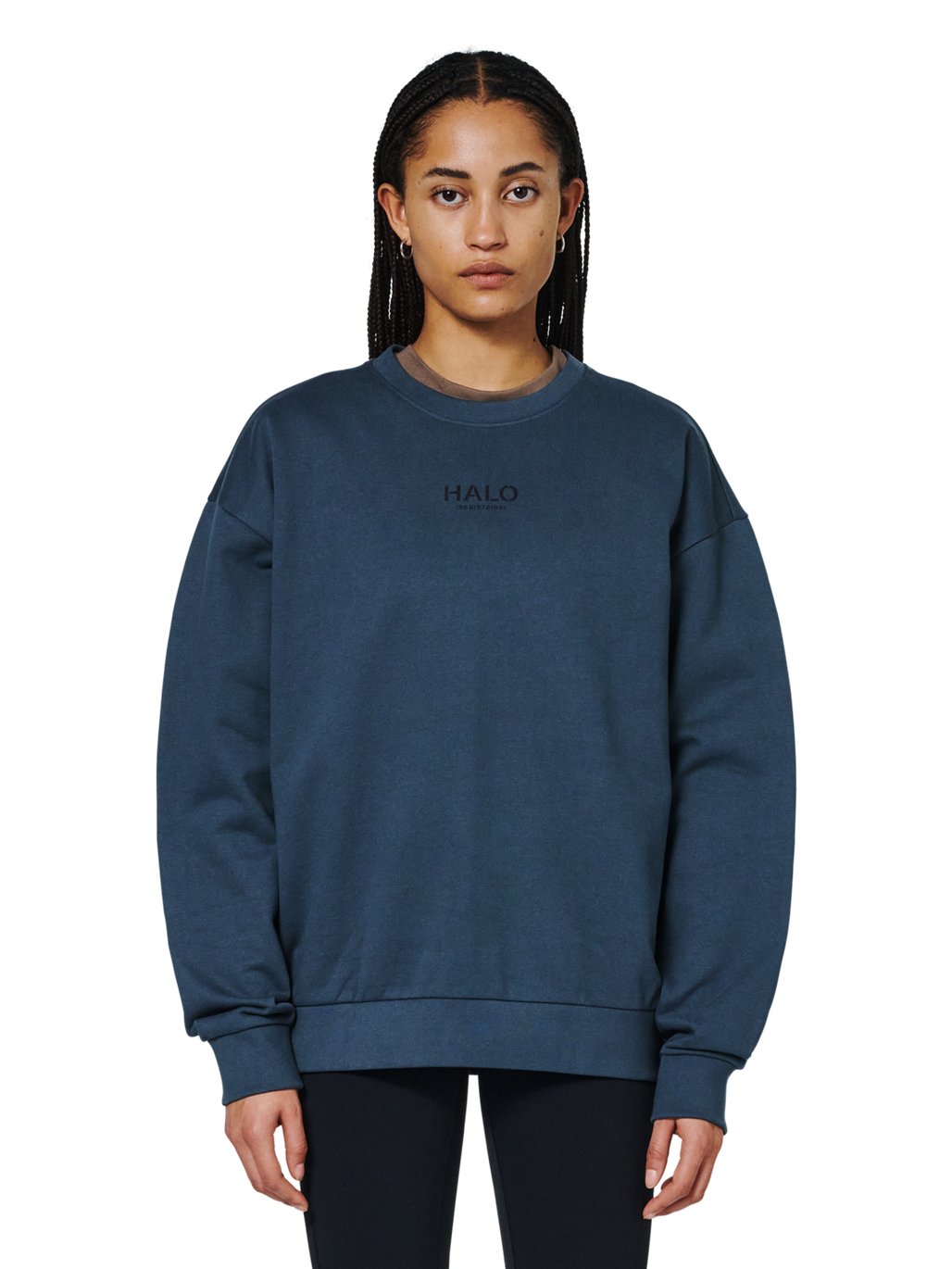 HALO GRAPHIC CREW 01, DARK SLATE, model