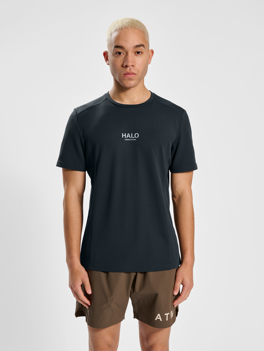 HALO SORONA TRAINING T-SHIRT, EBONY, model