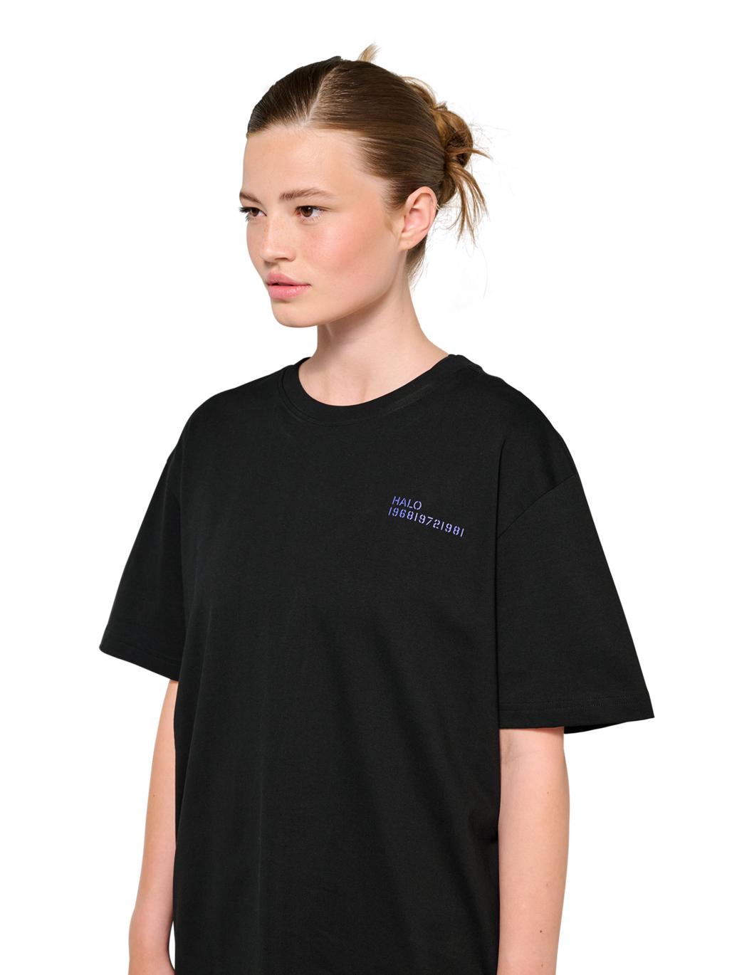 HALO PATCH GRAPHIC T-SHIRT, BLACK, model