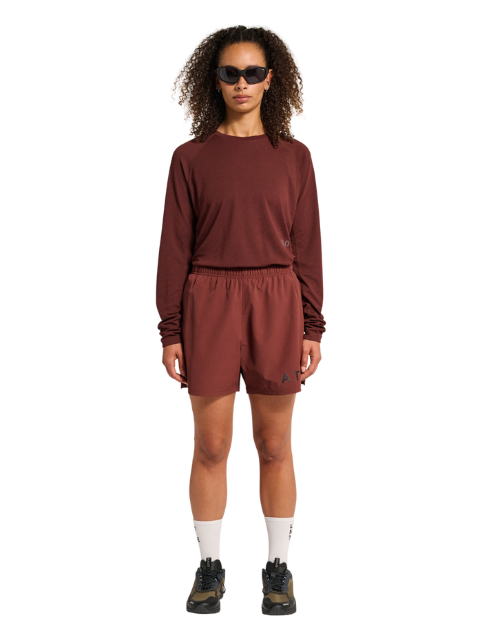 HALO SHORTS, BITTER CHOCOLATE, model