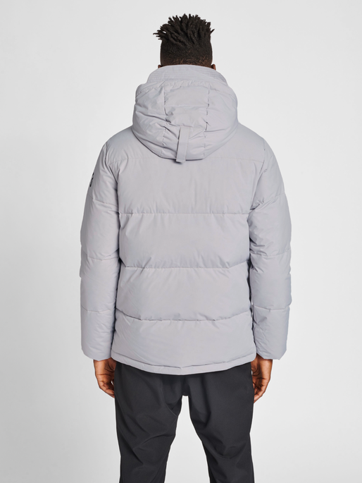 HALO DOWN PUFFER, HARBOR MIST, model