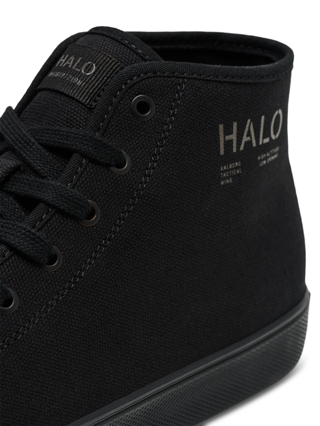 HALO FIELD SHOE MID, CAVIAR, packshot