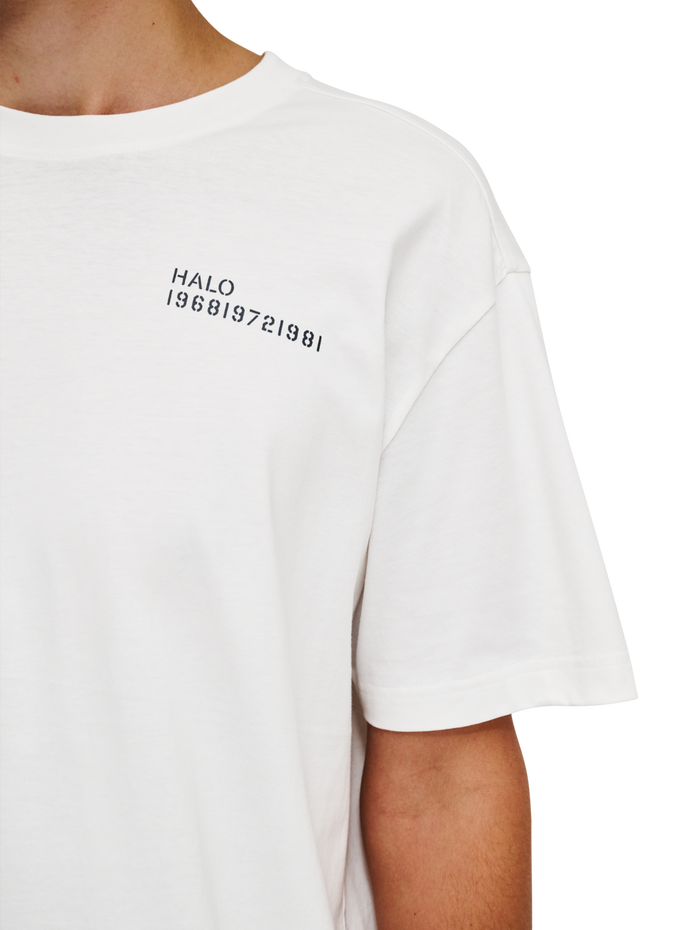 HALO GRAPHIC T-SHIRT 04, MARSHMALLOW, model