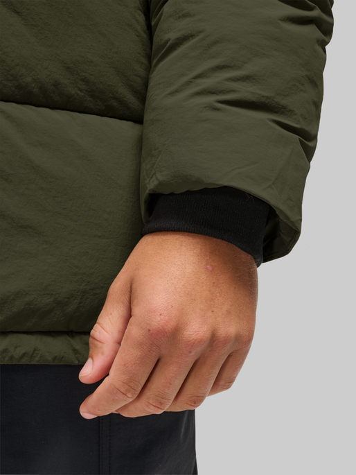 HALO THERMOLITE PUFFER, FOREST NIGHT, model