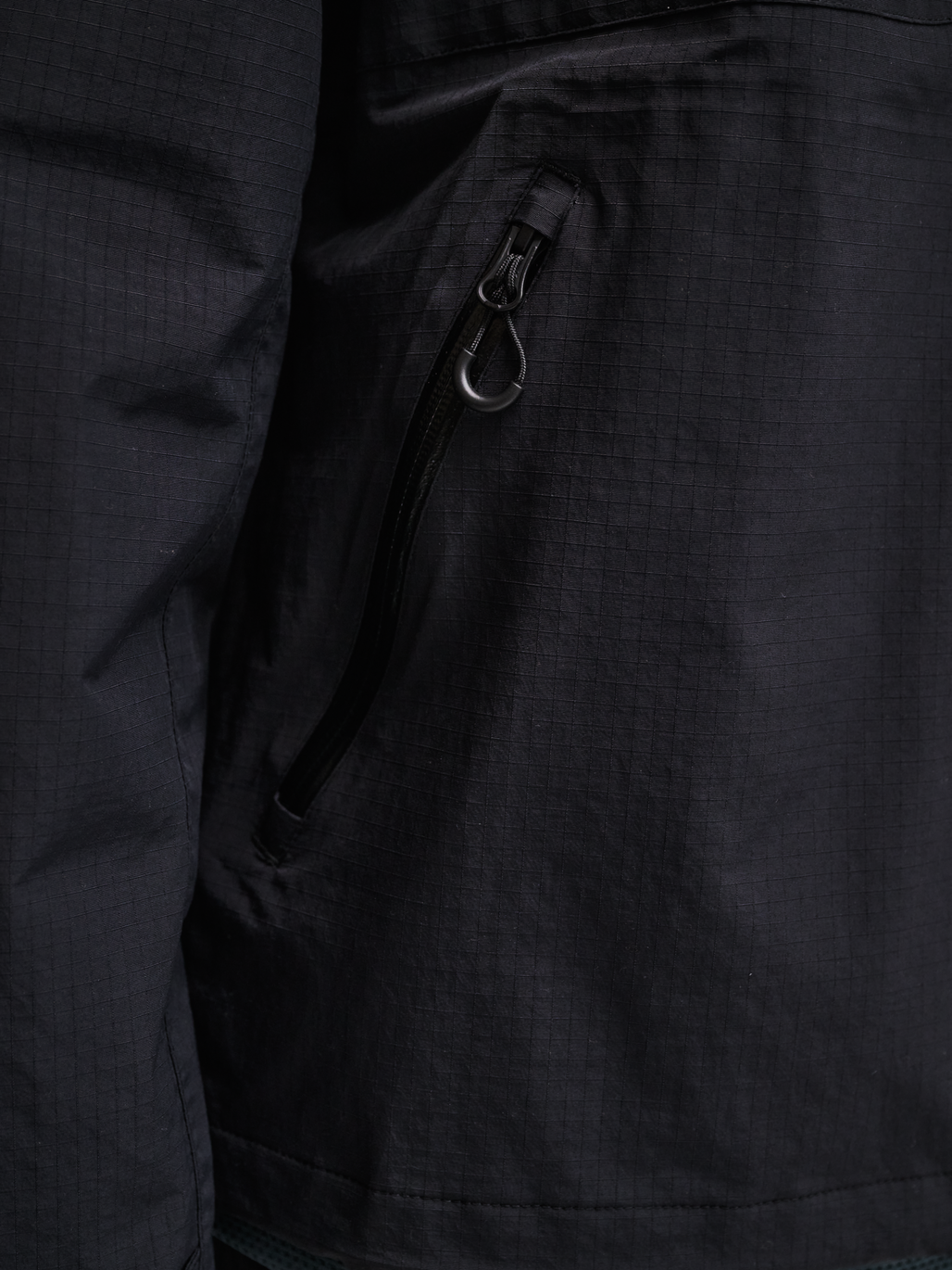 HALO ASSET JACKET, BLACK, model