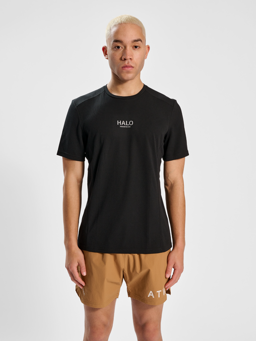 HALO SORONA TRAINING T-SHIRT, BLACK, model