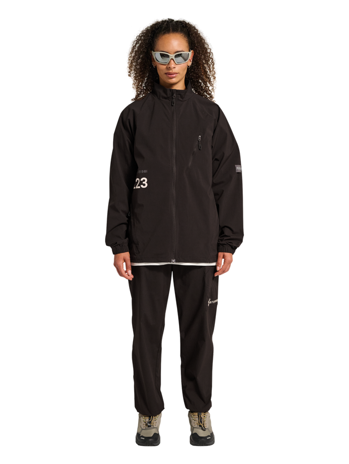 HALO STEEL JACKET, CHOCOLATE TORTE, model