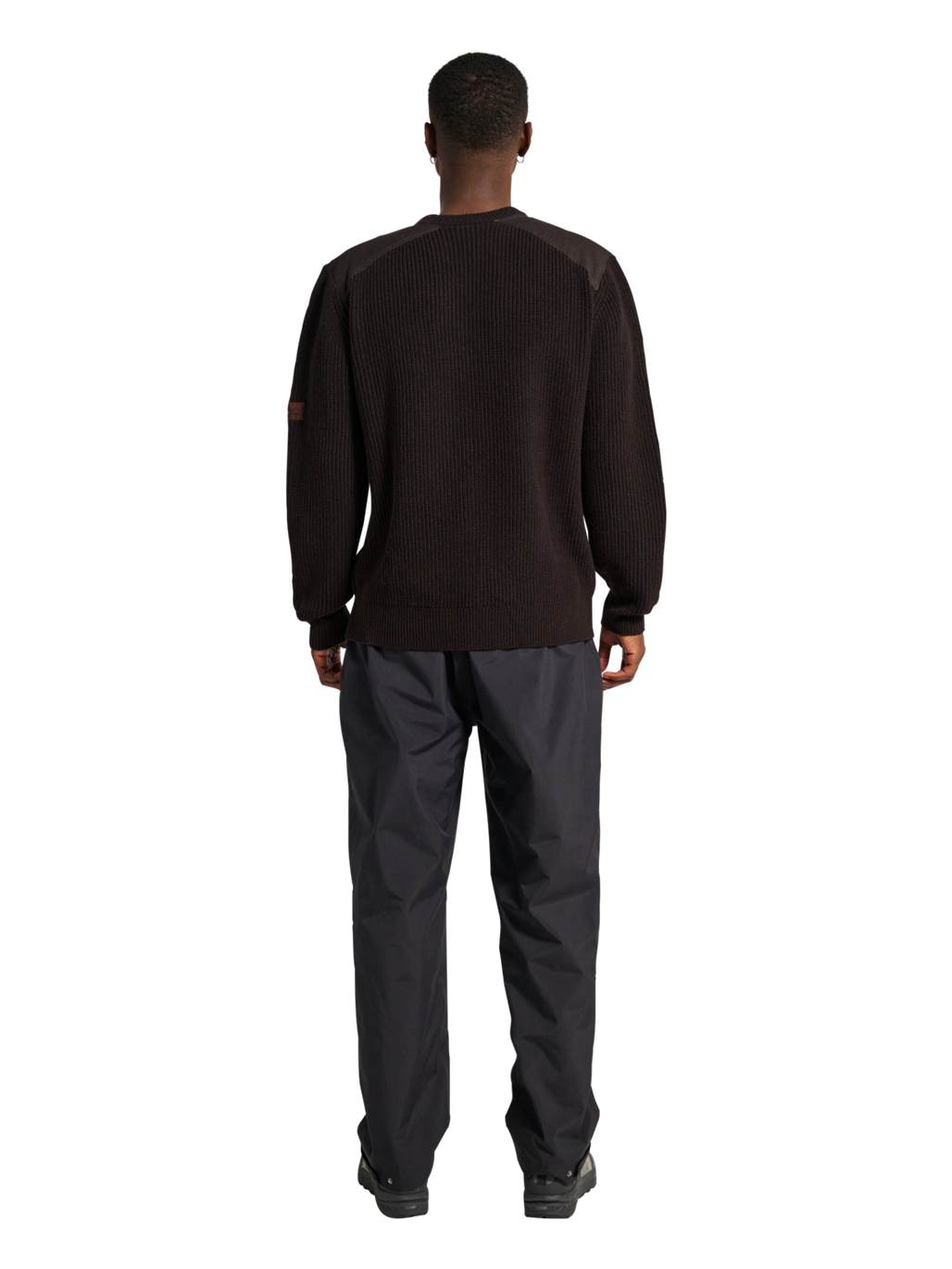 HALO WOOL CREW KNIT, CHOCOLATE TORTE, model