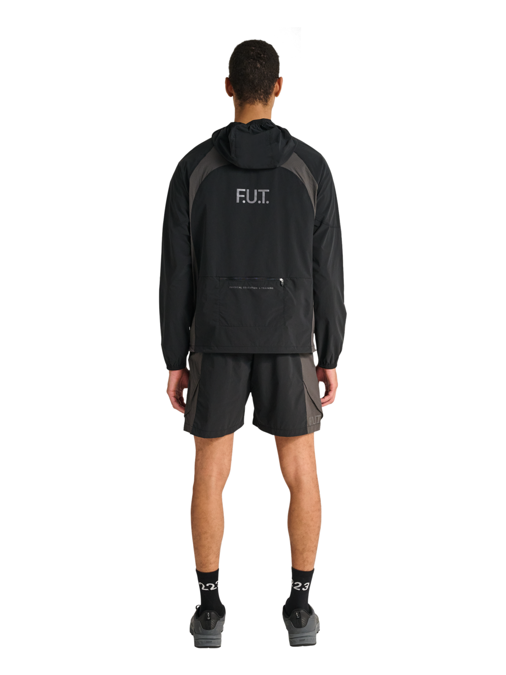 HALO DIVISION JACKET, BLACK, model