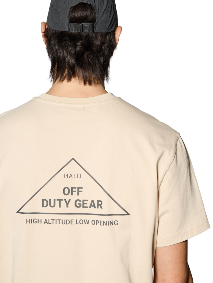 HALO ALTITUDE T-SHIRT, OYSTER GRAY, model