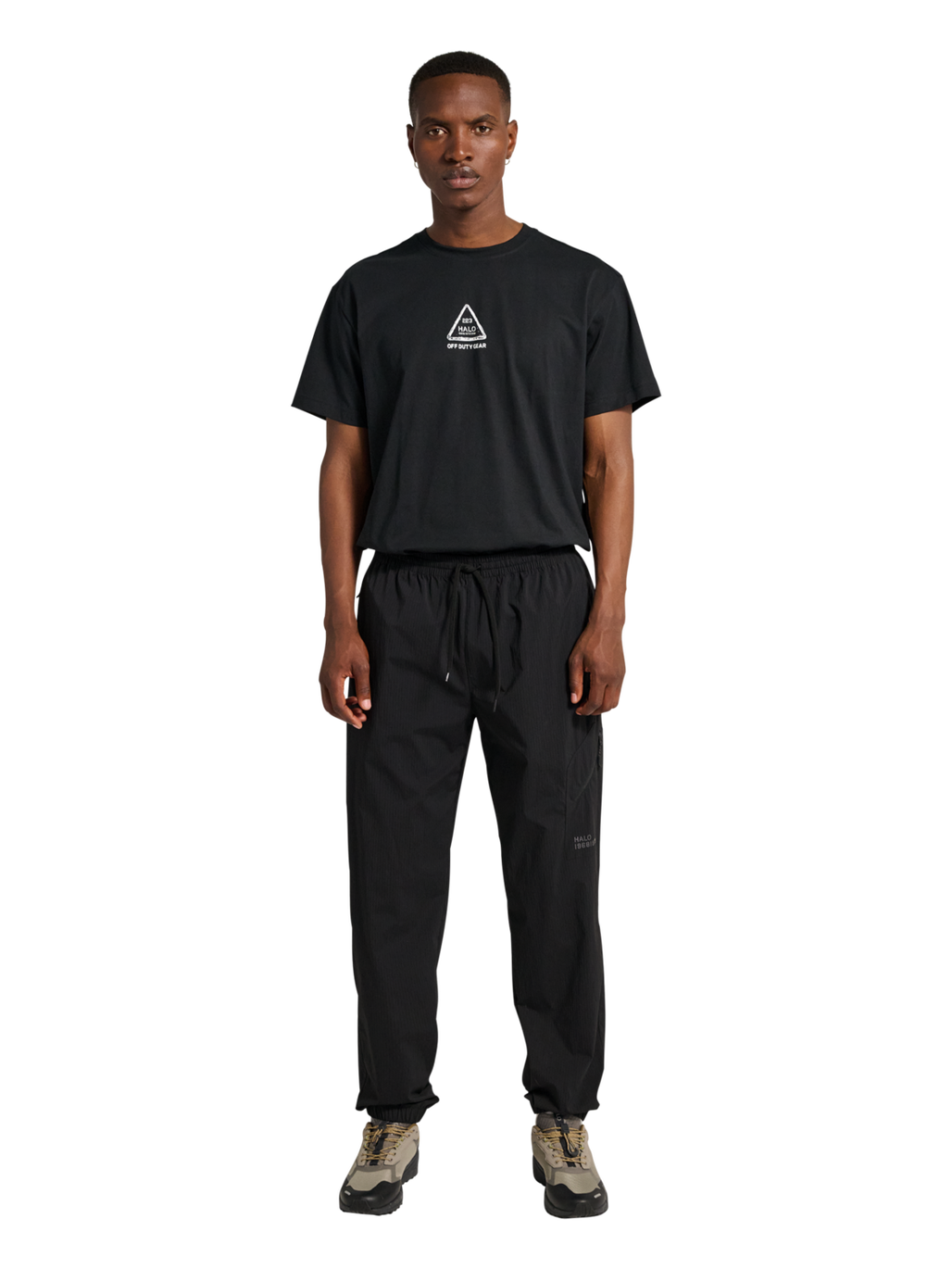 HALO STEEL RELAXED PANTS, BLACK, model