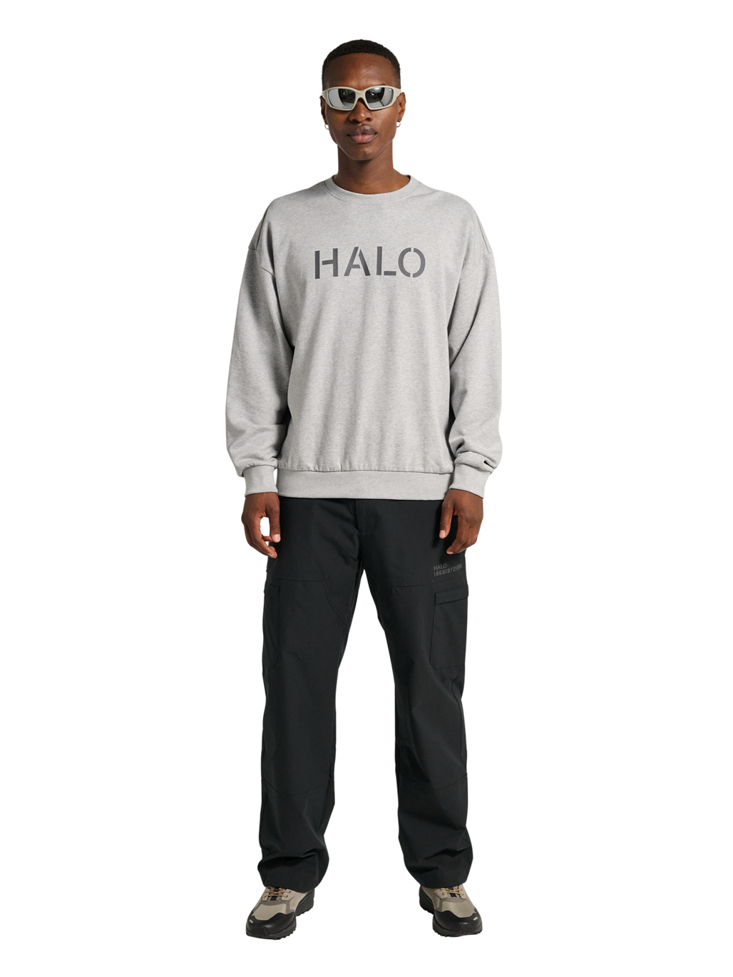 HALO UNIFORM BOXY CREW, LIGHT GREY MELANGE, model