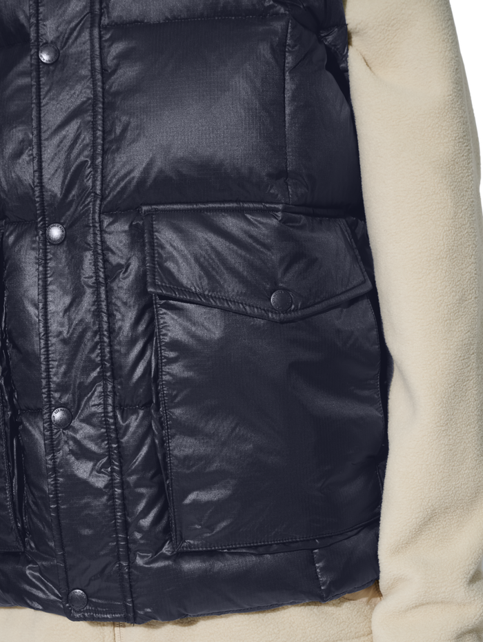 HALO TROOPER DOWN VEST, BLACK, model