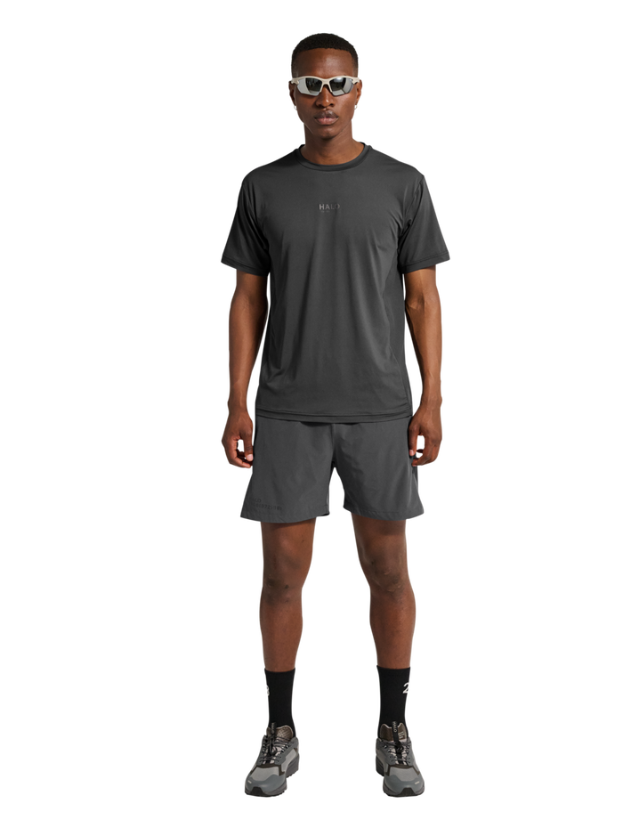 HALO SCOUT SS T-SHIRT, ASPHALT, model