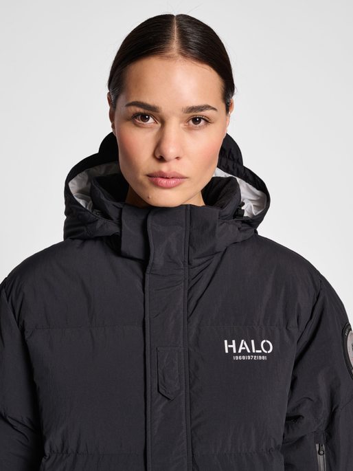 HALO S DOWN PUFFER, BLACK, model
