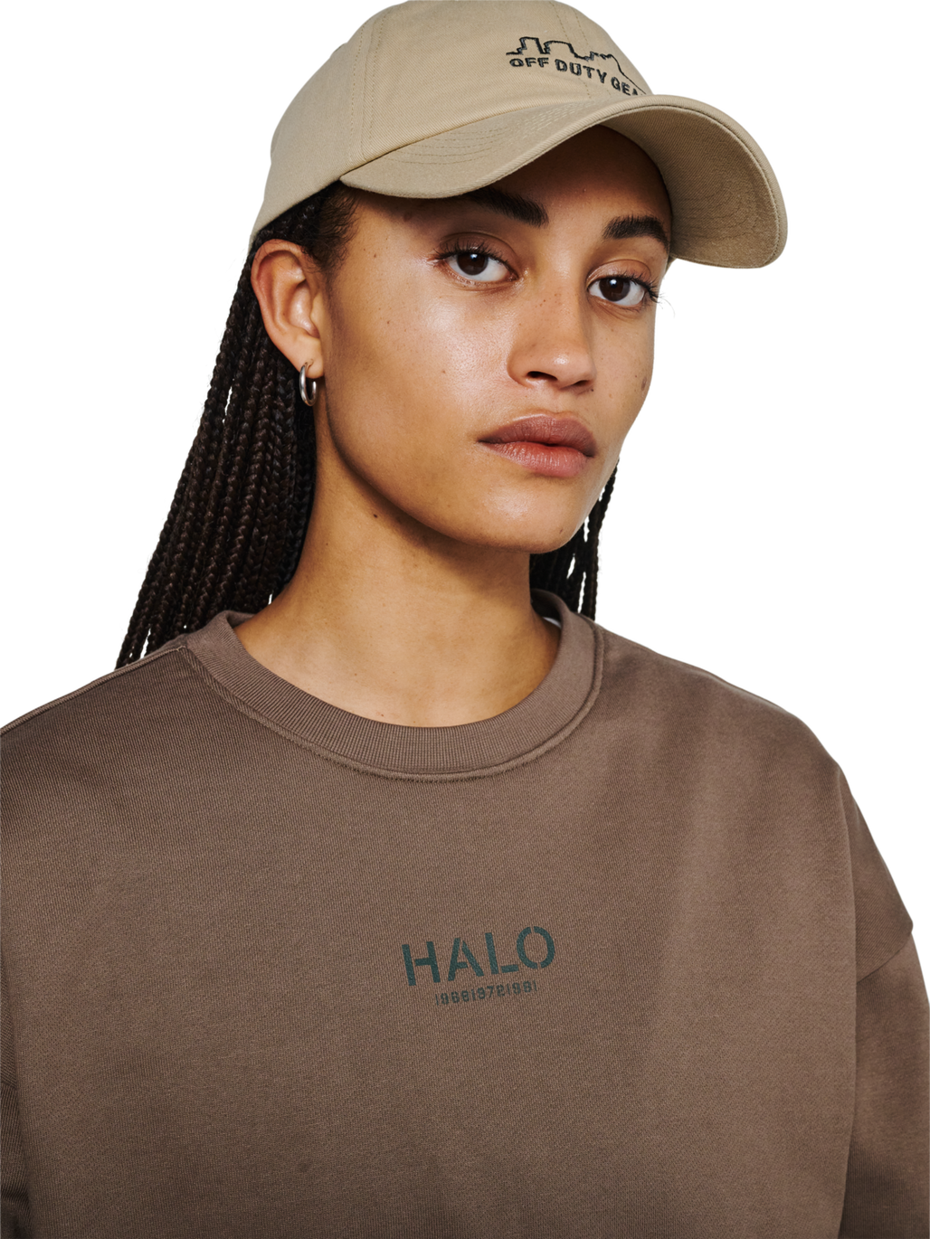 HALO GRAPHIC CREW 01, CHOCOLATE CHIP, model