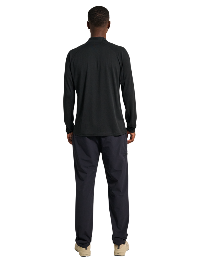 HALO SORONA HALF ZIP, BLACK, model