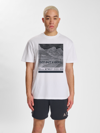 HALO T-SHIRT, WHITE, model