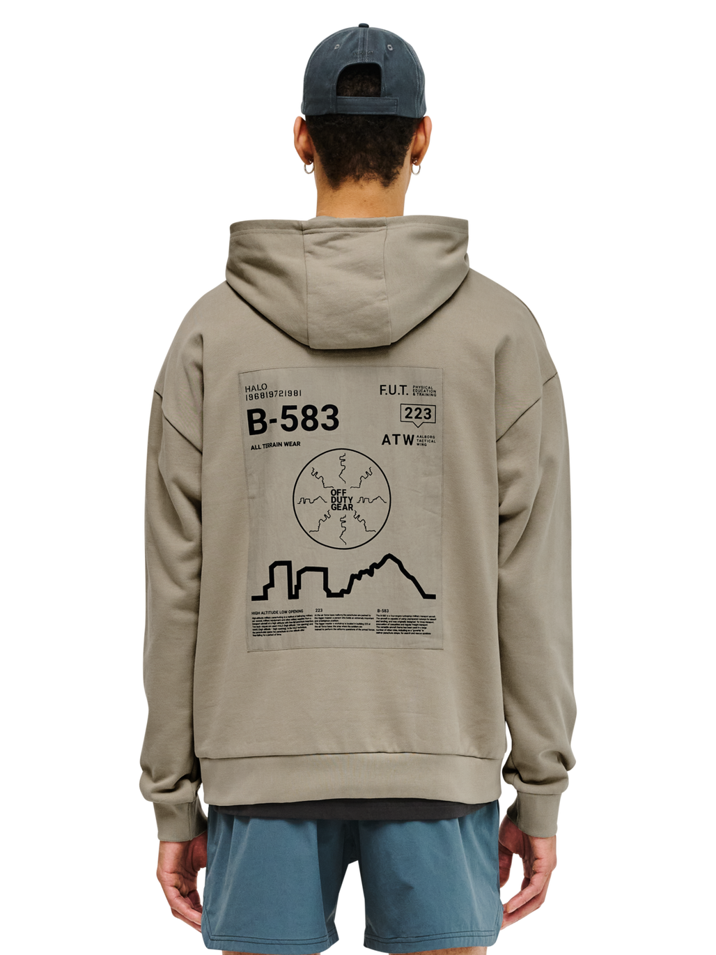 HALO GRAPHIC HOODIES, SENECA ROCK, model