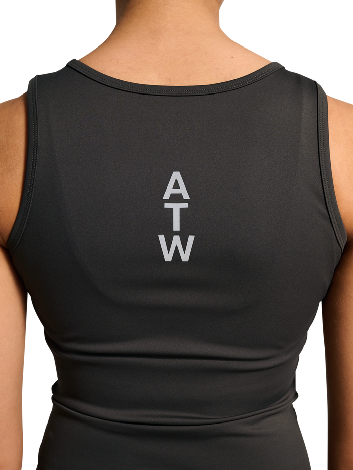 HALO WOMEN TRAINING TANK, RAVEN, model