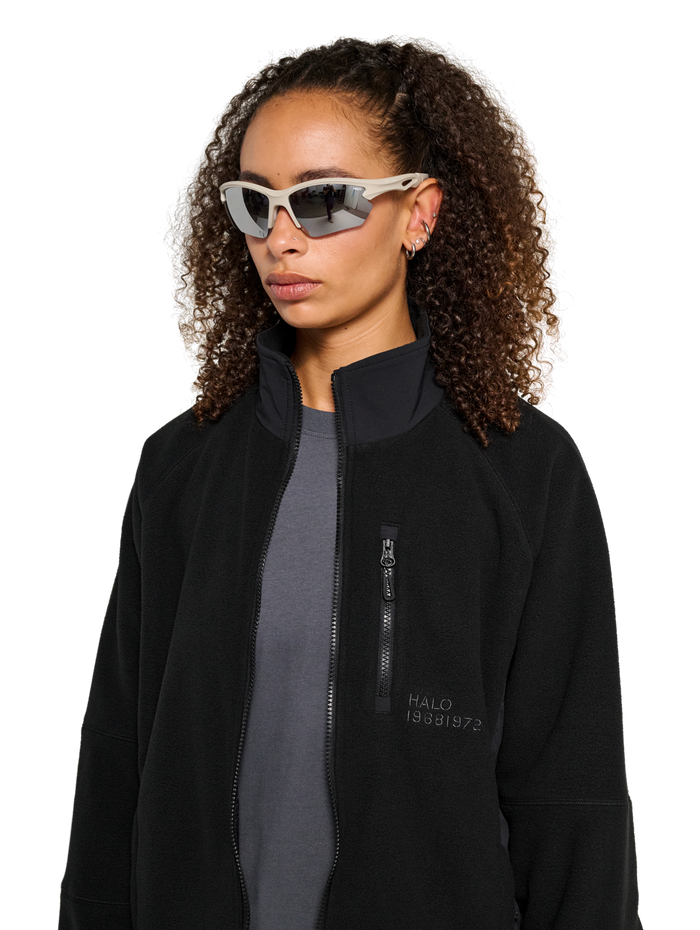HALO WINDPROOF TEDDYFLEECE JACKET, BLACK, model