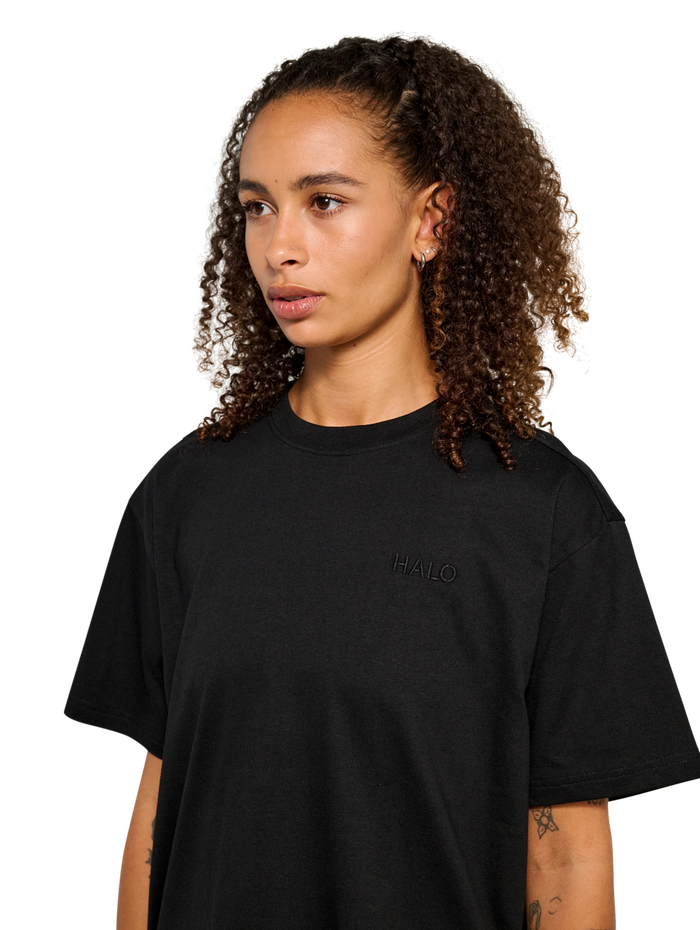 HALO LOGO T-SHIRT, BLACK, model