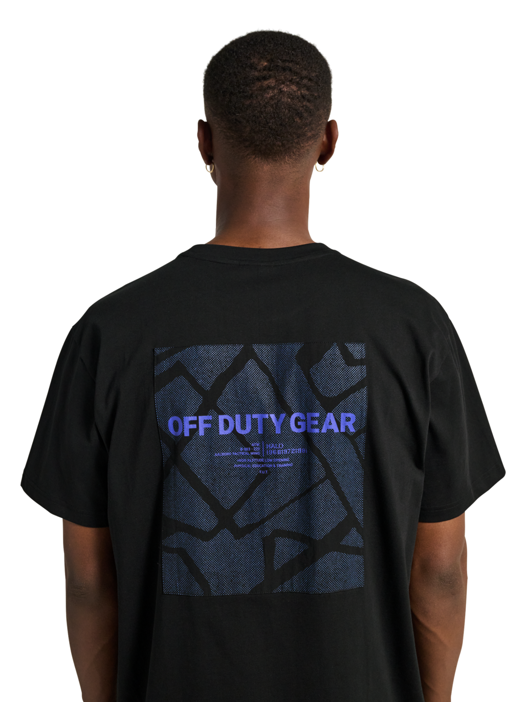 HALO PATCH GRAPHIC T-SHIRT, BLACK, model
