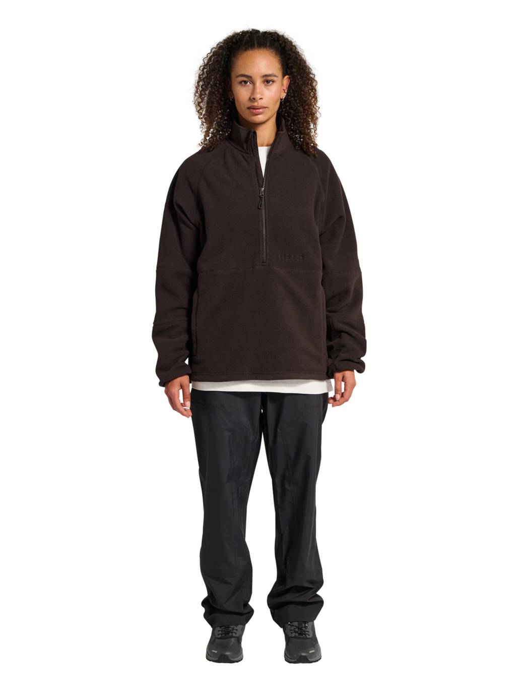HALO TEDDYFLEECE PULLOVER, CHOCOLATE TORTE, model