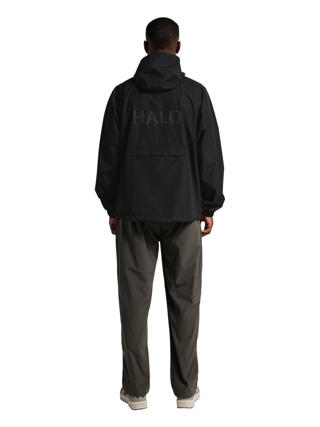 HALO RAIN JACKET, BLACK, model