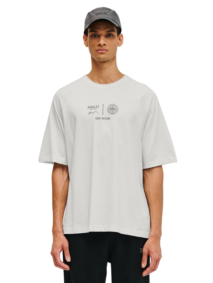 HALO DBU BOXY T-SHIRT, MARSHMALLOW, model