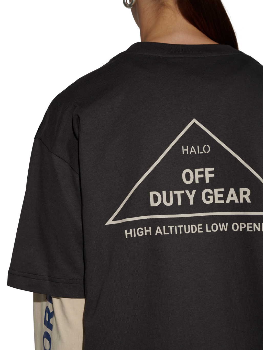HALO ALTITUDE T-SHIRT, RAVEN, model