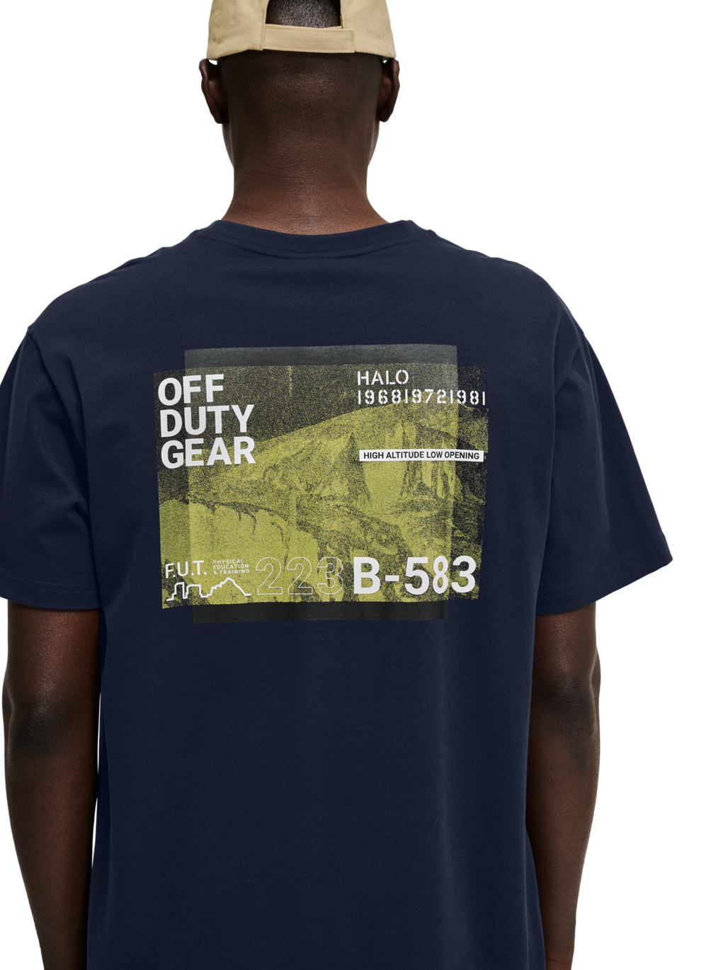 HALO GRAPHIC T-SHIRT 07, DEEP WELL, model