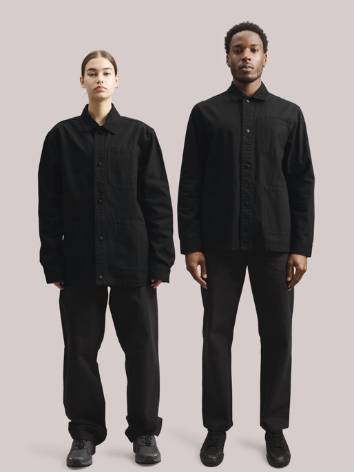 HALO UTILITY JACKET, BLACK, model