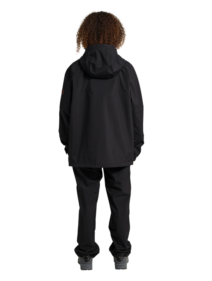 HALO GHOST SHELL JACKET, BLACK, model