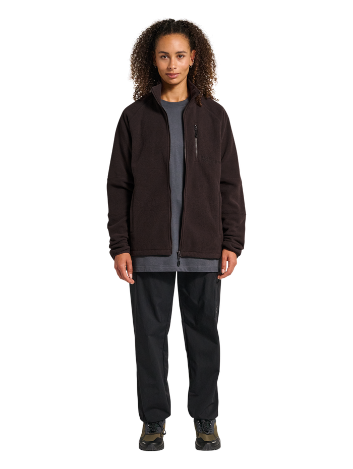 HALO WINDPROOF TEDDYFLEECE JACKET, CHOCOLATE TORTE, model