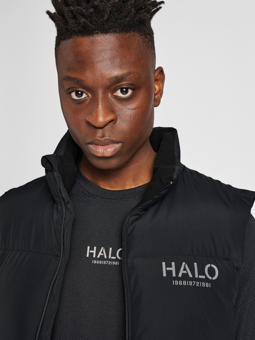 HALO DOWN VEST, BLACK, model