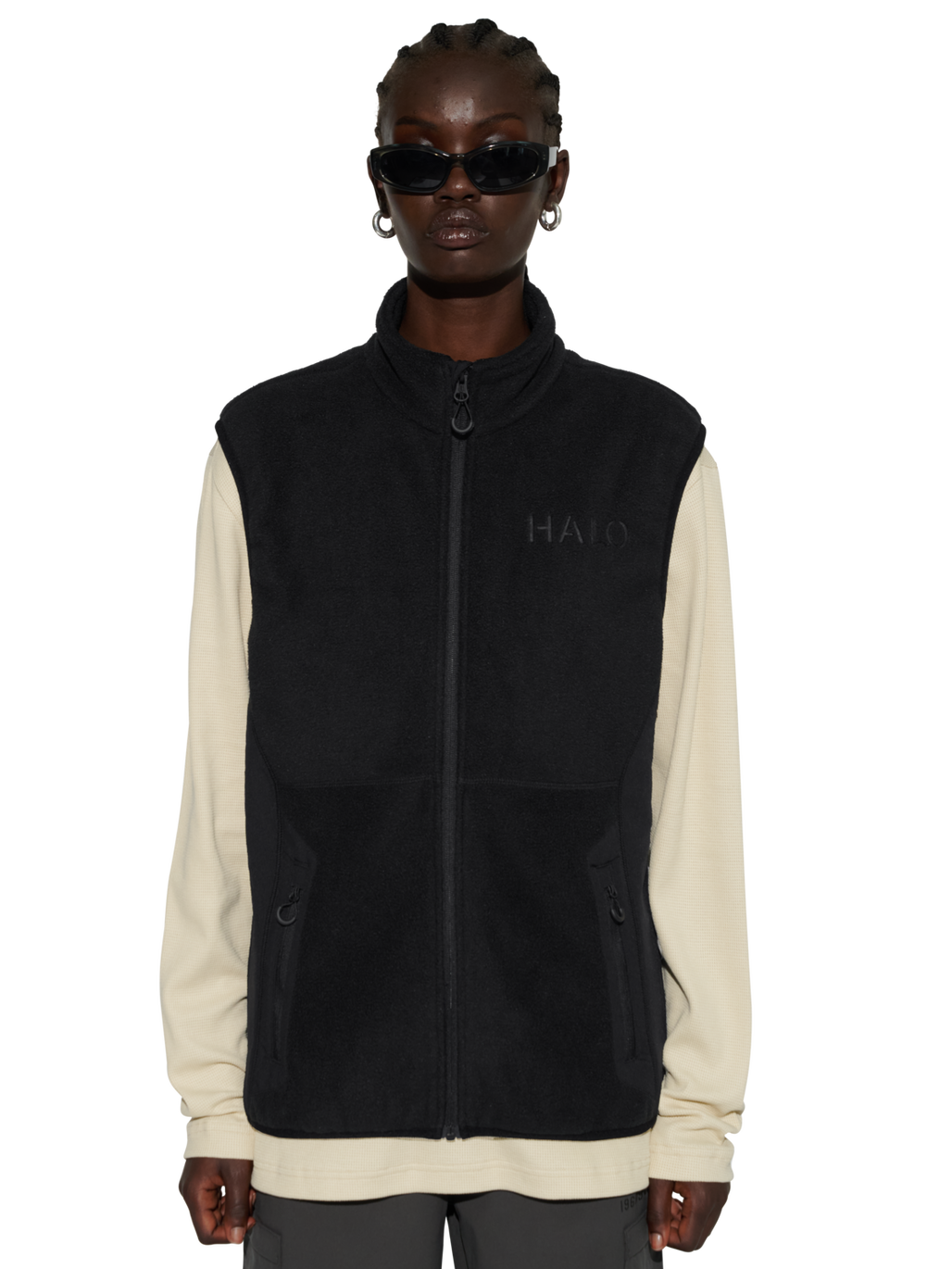 HALO ATW TEDDY FLEECE VEST, BLACK, model