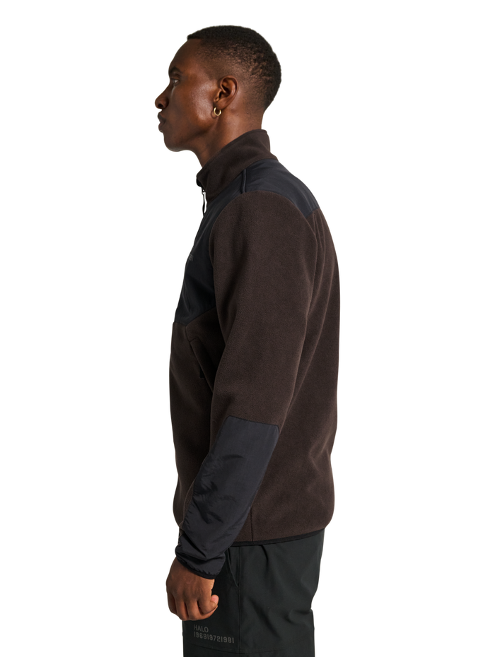 HALO BLOCKED ZIP FLEECE, CHOCOLATE TORTE, model