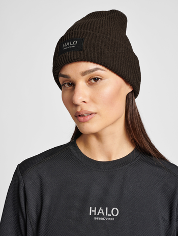 HALO WOOL BEANIE, MAJOR BROWN, model
