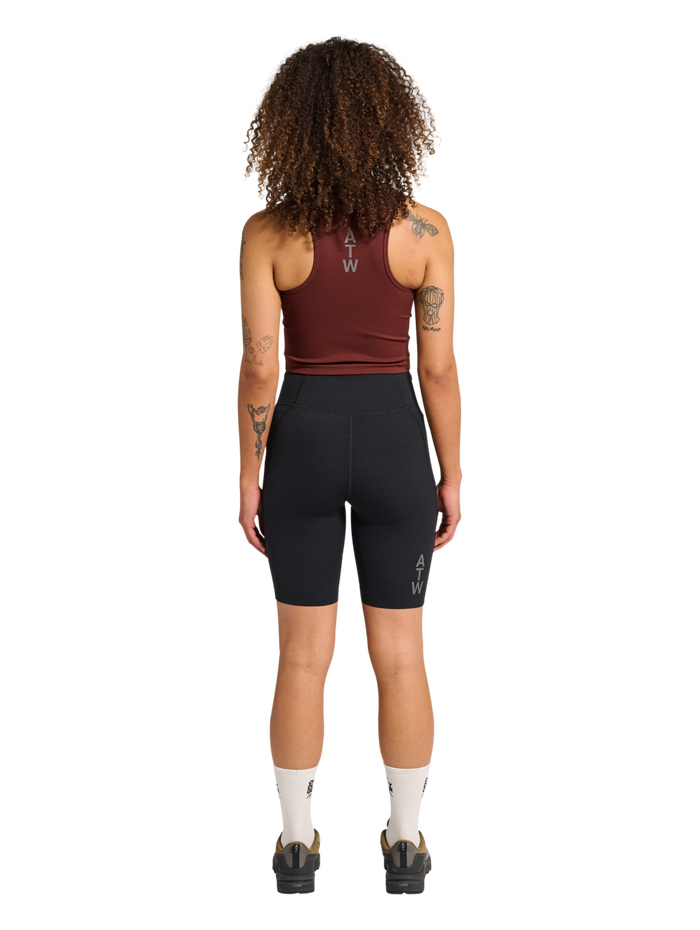HALO WOMEN TRAINING SPRINTERS, BLACK, model