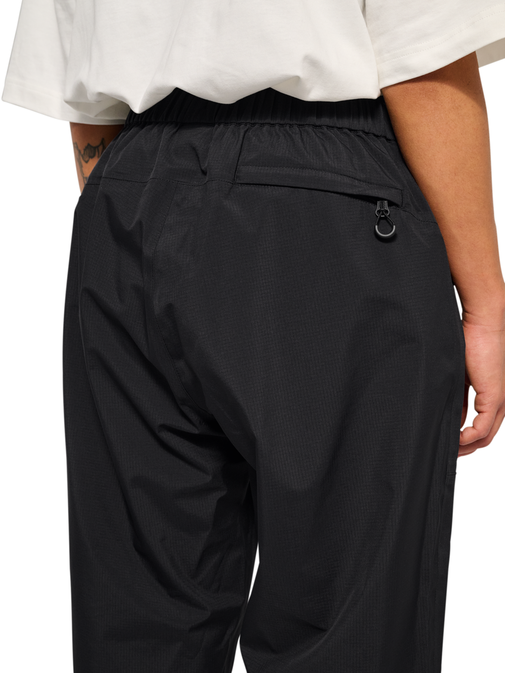 HALO GHOST SHELL PANTS, BLACK, model