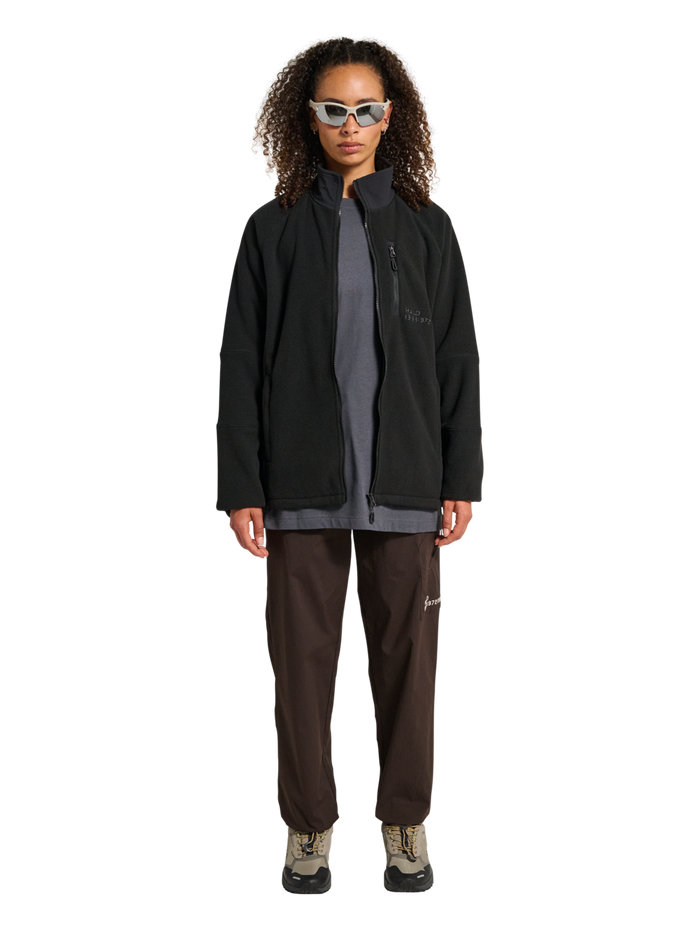 HALO WINDPROOF TEDDYFLEECE JACKET, BLACK, model