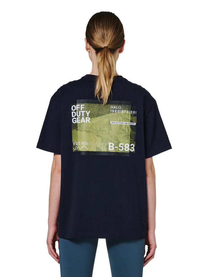 HALO GRAPHIC T-SHIRT 07, DEEP WELL, model