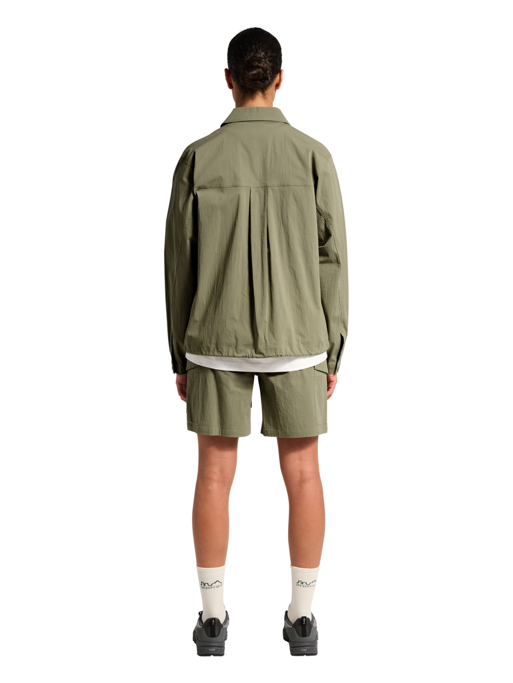 HALO NOVA SHIRT, MERMAID, model